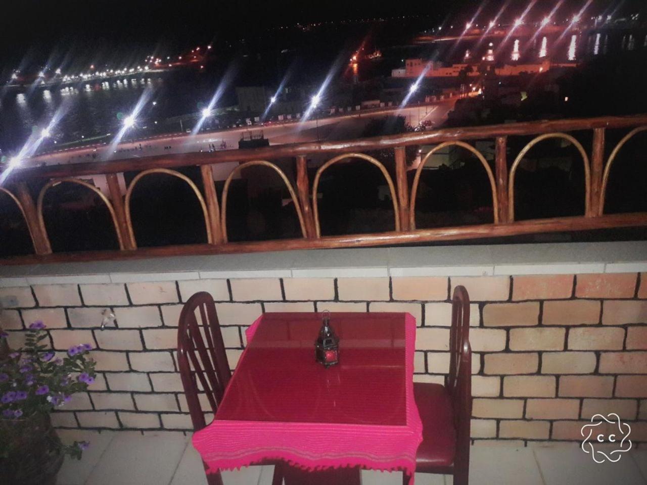 Riad Larache *